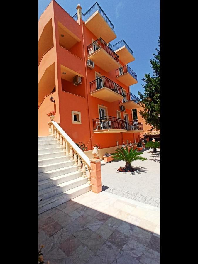 Corfu Sunflower Apartments Benitses  Extérieur photo